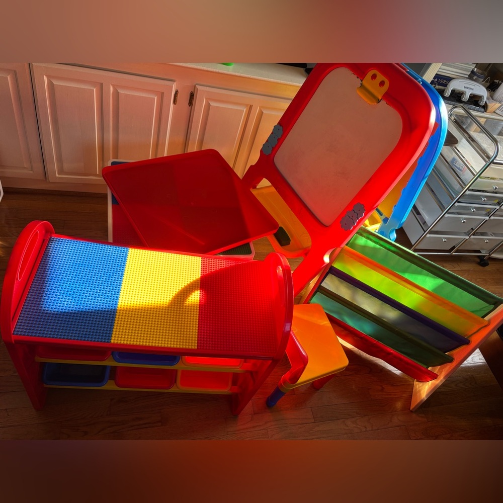 BUNDLE: kid’s room furniture
